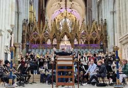 College Carol Service returns to Cathedral